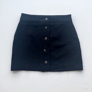 Black skirt, Wilfred